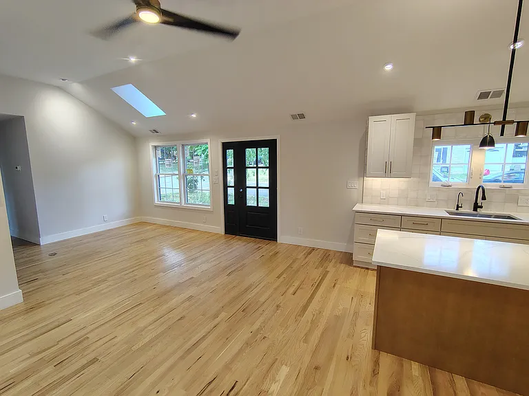 14 East Ave — Photo 11