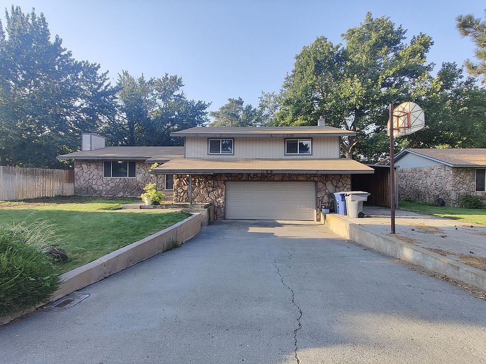 1st image of 345 Snyder St