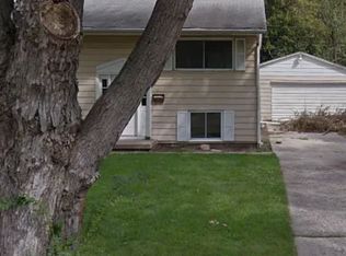 1612 Cruising Ln, Champaign, IL 61821