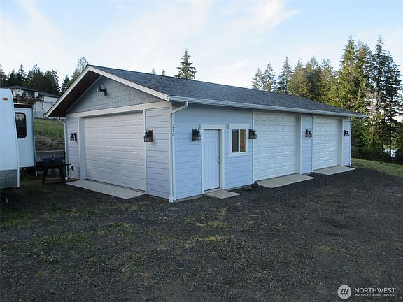 3rd image of 250 E Osprey Lane
