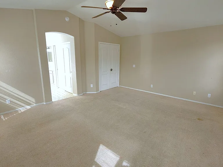 1691 W Musket Way — Photo 34