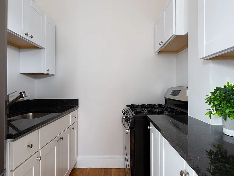 16 Chauncy St #43 — Photo 10