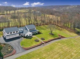 27 Strawberry Ln, Middlefield, CT 06455