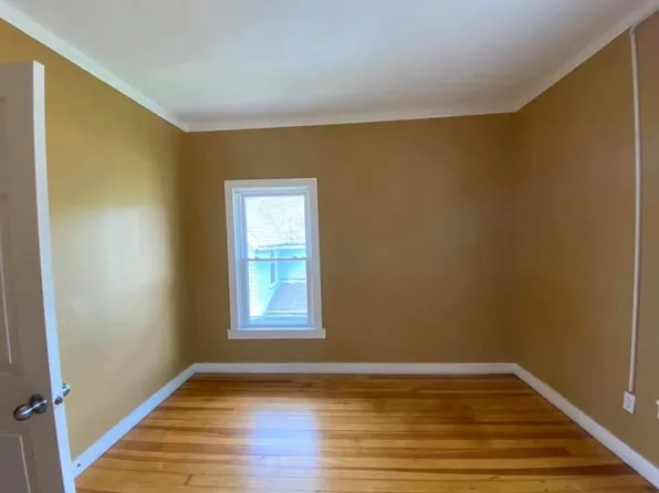 1112 26th St, Des Moines, IA 50311