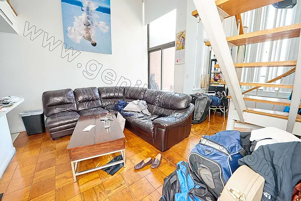 Rented by Genik Group Corp | media 2