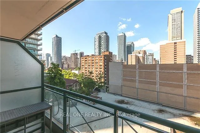 35 Hayden St #719