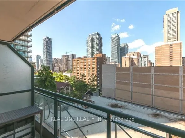 35 Hayden St, Toronto, ON