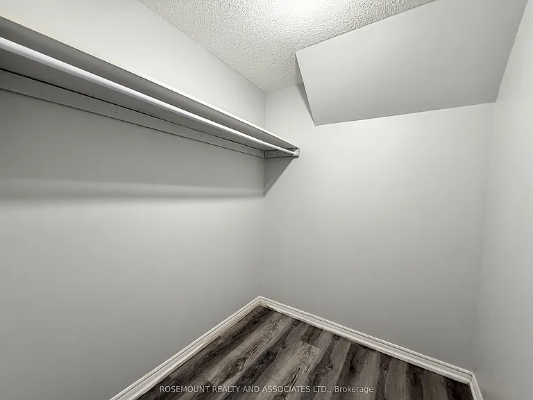 1 Dundee Cres — Photo 12