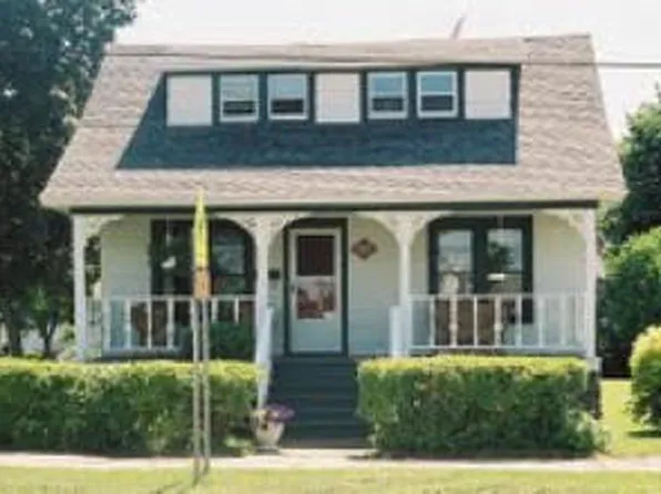 324 E State St, Cheboygan, MI 49721