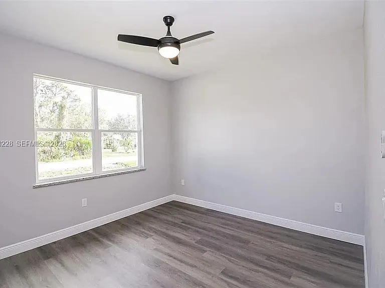 4510 Boabadilla Ave — Photo 17