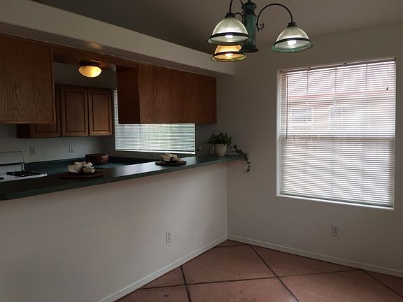 3rd image of 2316 Tompiro Dr NW