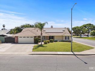 13909 Veracruz Dr, Bakersfield, CA 93314