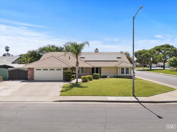 13909 Veracruz Dr, Bakersfield, CA 93314