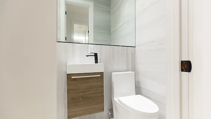 Rented by Nooklyn NYC LLC | media 60