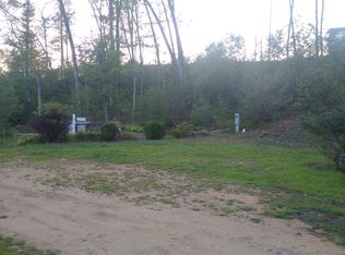 49 E Brimfield Holland, Brimfield, MA 01010