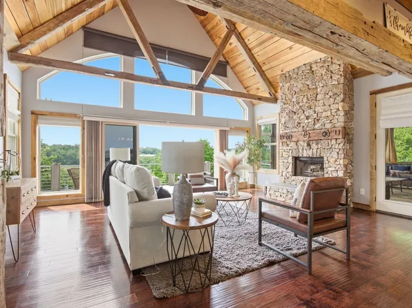2886 Fly Rd, Santa Fe, TN 38482