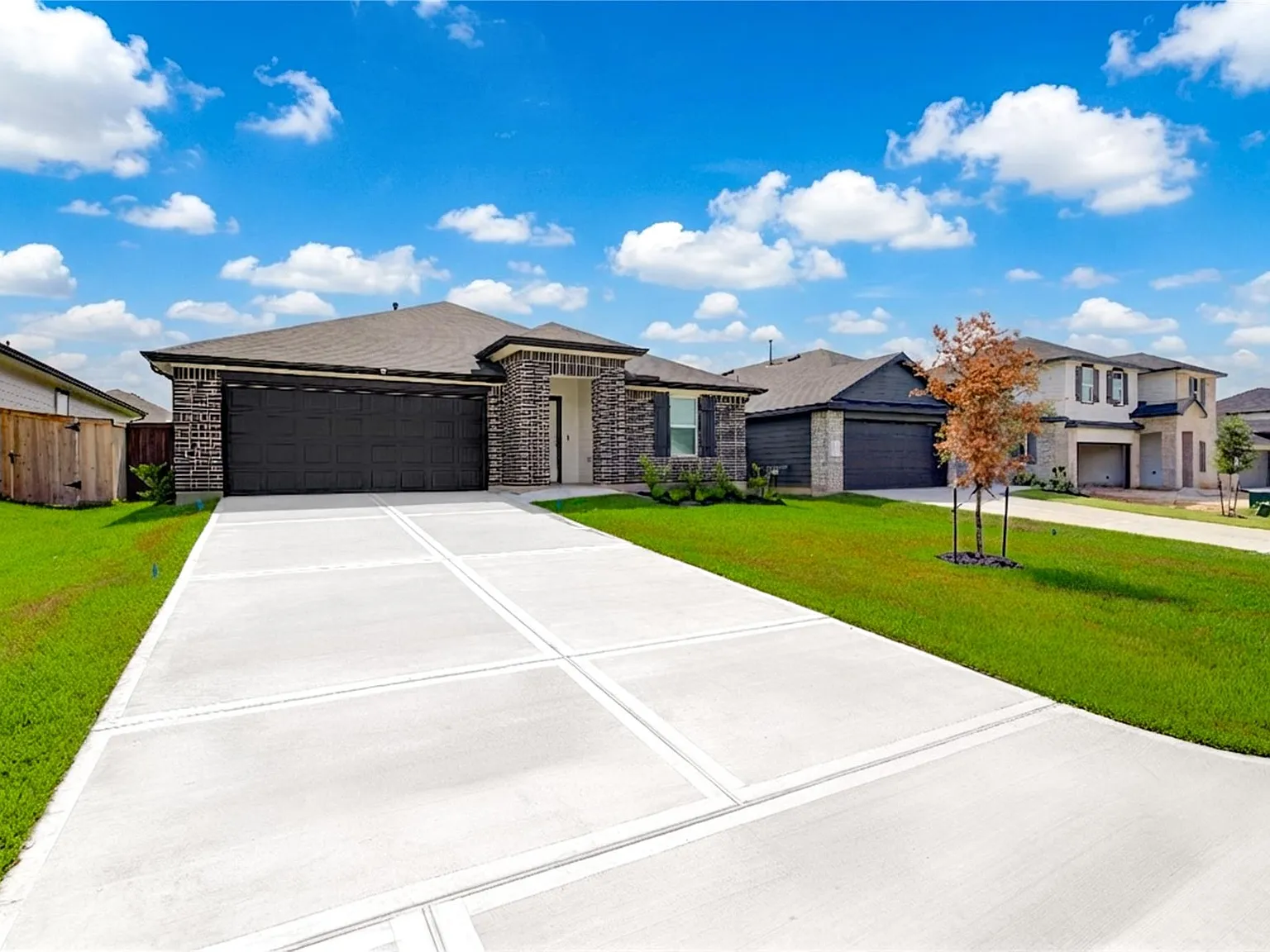 4 bed, 2.0 bath, $2,200 — Photo 3