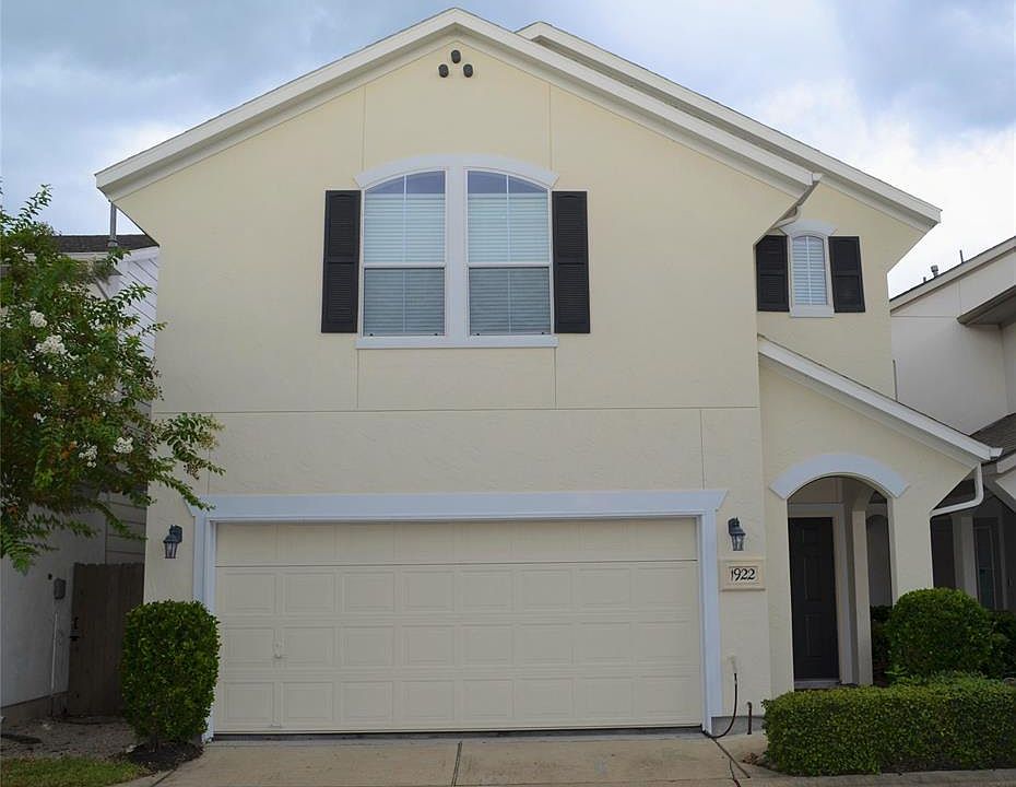 1st image of 1922 Harwood Springs Dr