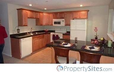 3rd image of 1243 N Gaylord St APT 206