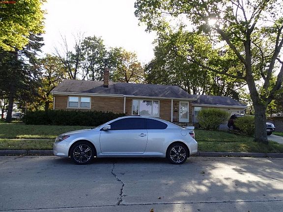 2nd image of 5701 W Crawford Ave