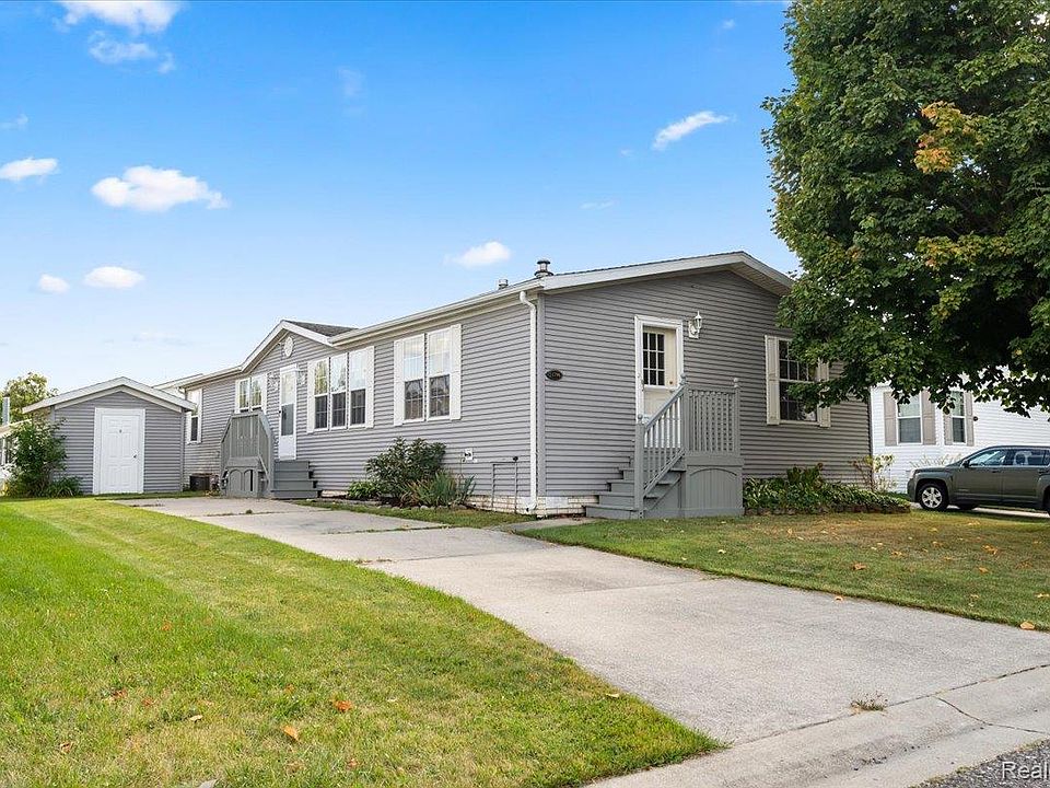 1st image of 11796 Beachwood Ct