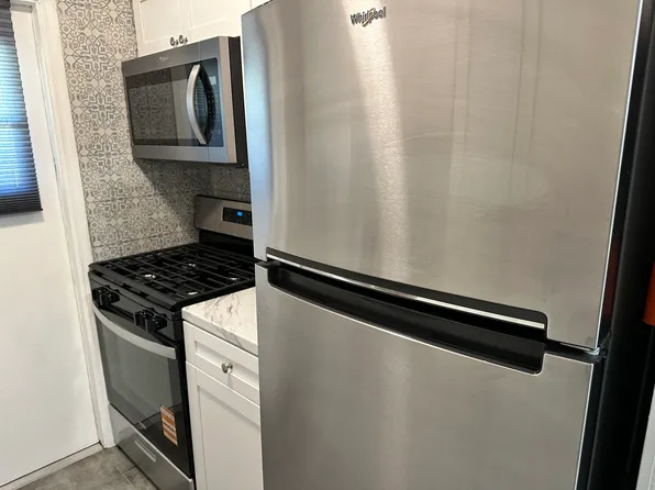 3901 SW 78th Ct APT 220, Miami, FL 33155