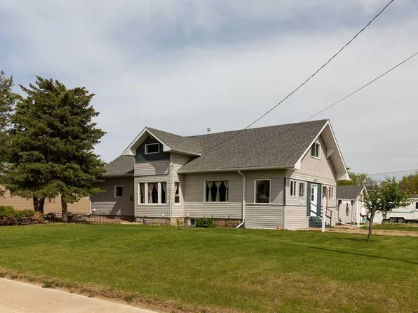 606 E 5th St, Warner, AB T0K 2L0