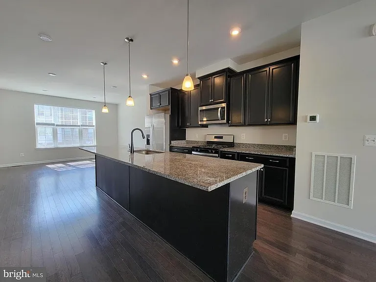 11032 Blackburn Cove Ln — Photo 6