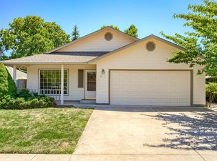 540 Pheasant Run Dr, Talent, OR 97540