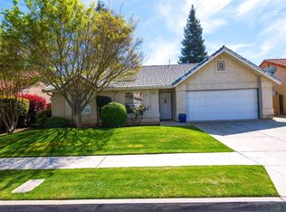 5723 W Magill Ave, Fresno, CA 93722