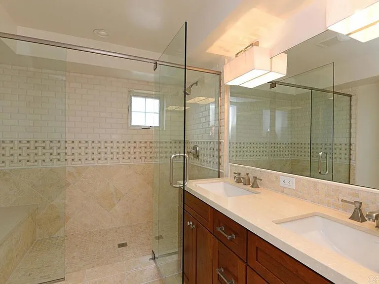 7720 Ivanhoe Ave — Photo 6