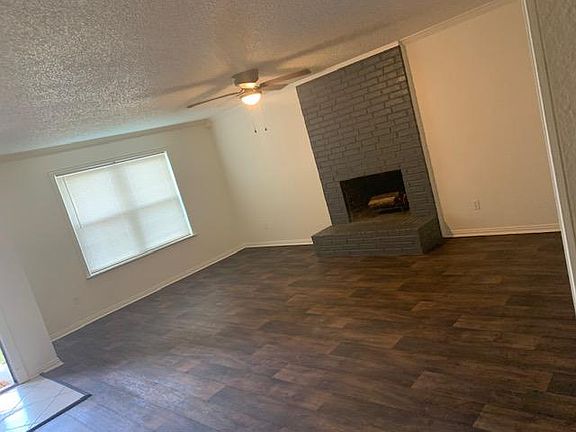 3rd image of 3608 Plains Dr