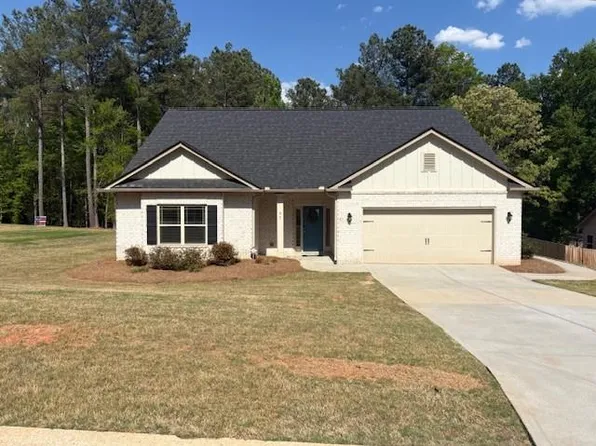 57 Eagle Heights Dr, Maysville, GA 30558