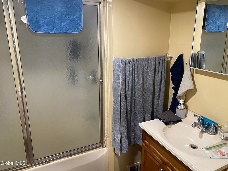 5th image of 48 Prospect Avenue