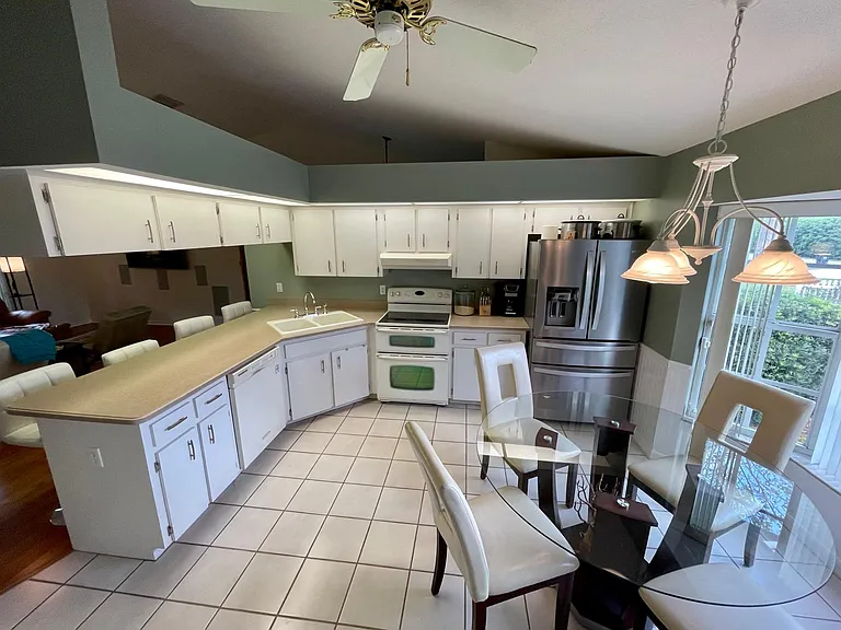 3658 Joshua Ln — Photo 12