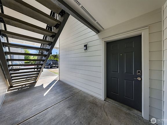 3rd image of 4225 Wintergreen Court #153