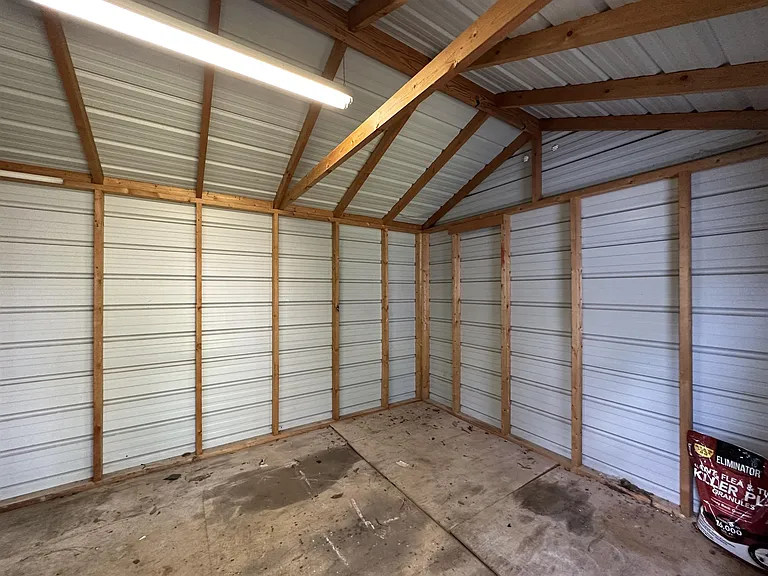 208 N Bowie St — Photo 21