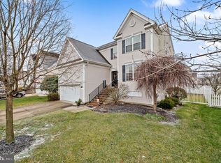 803 Kensington Dr, Thorofare, NJ 08086