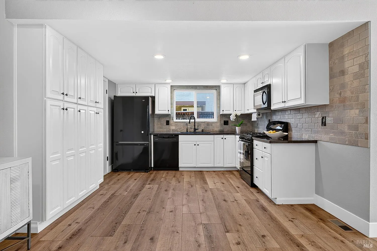 5469 Country Club Drive - Photo 9