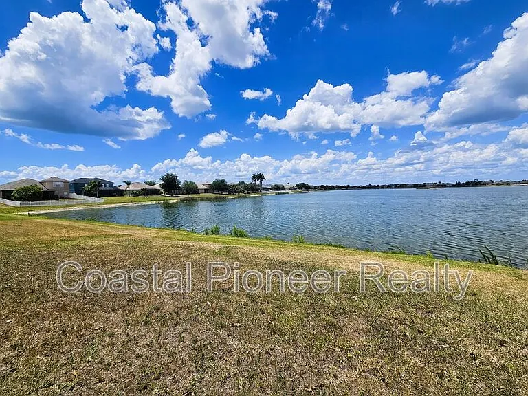 1824 Mira Lago Cir — Photo 37