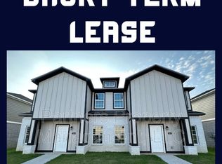 799 S Benchmark Ln, Fayetteville, AR 72704