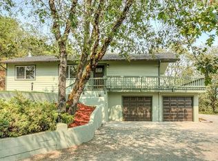 570 SE Grandview Ave, Grants Pass, OR 97527