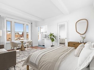 24 5th Ave APT 831, New York, NY