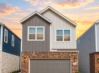 9814 Magnolia Village Ln, Houston, TX 77080