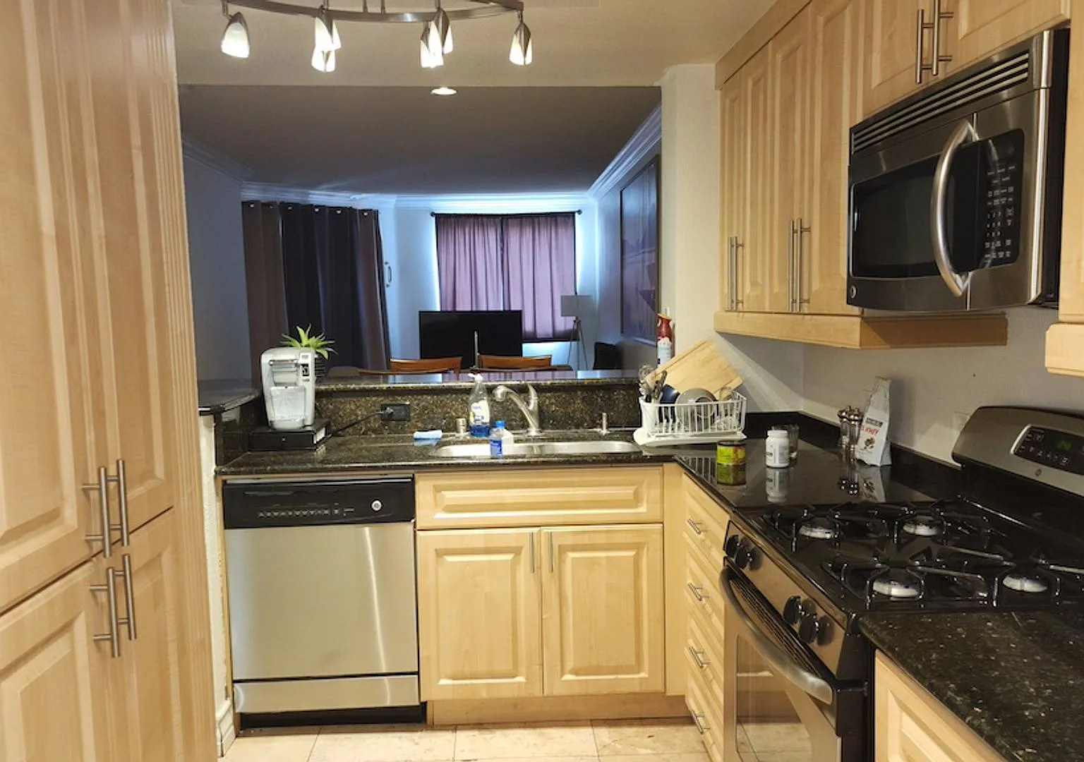 Two Bedroom Condo with Great Amenities! — Photo 3