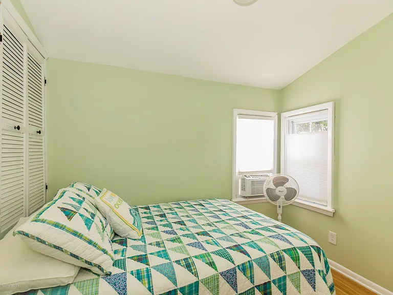 42 Central Ave — Photo 19
