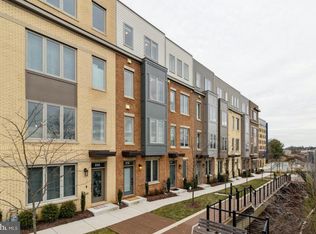 878 Thompson Cres #42, Rockville, MD 20852
