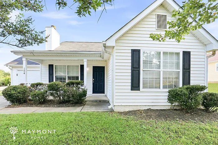 104 Poplar Pointe Ter