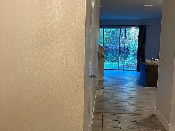 3rd image of 10475 Regent Square Dr #907