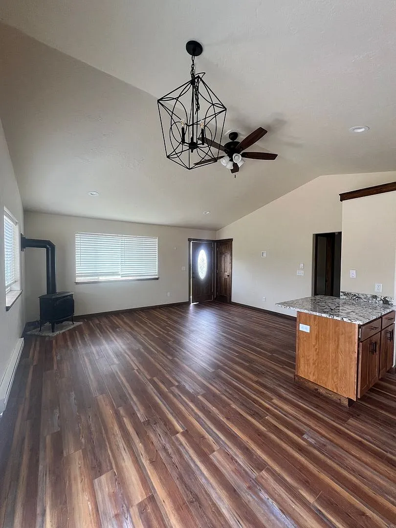 5584 Windy Ridge Dr — Photo 3
